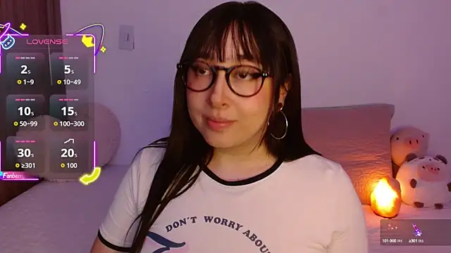 Oliviargf online show from September 24, 2025, 12:03 am