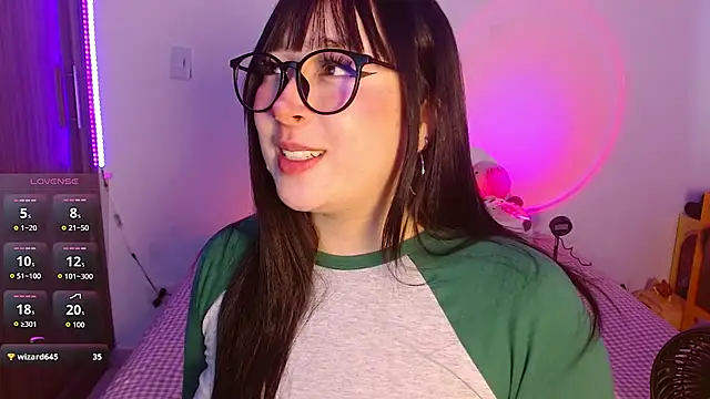 Oliviargf online show from February 16, 2026, 12:23 pm