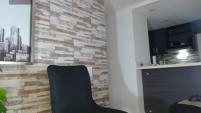 Keeitlin online show from May 7, 2026, 11:21 pm