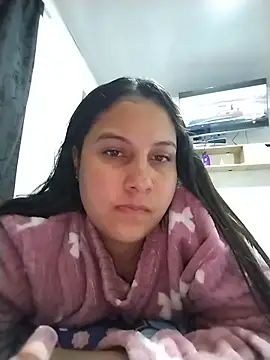 esmeralda jadees online show from June 14, 2026, 2:24 am