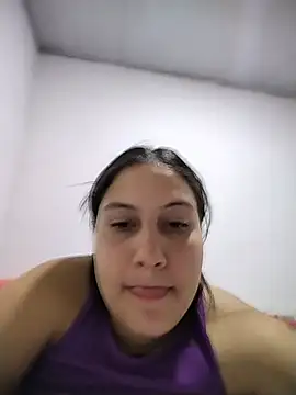 esmeralda jadees online show from July 31, 2026, 11:15 pm