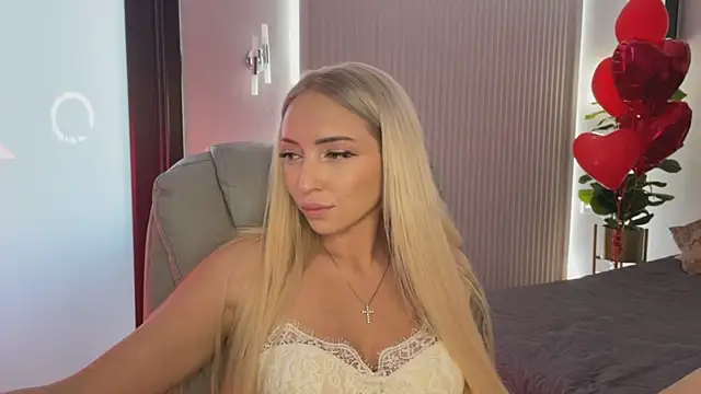 Snapshot of OhMyEmma chatting on February 20, 2026, 6:26 am OhMyEmma online show from February 20, 2026, 6:26 am