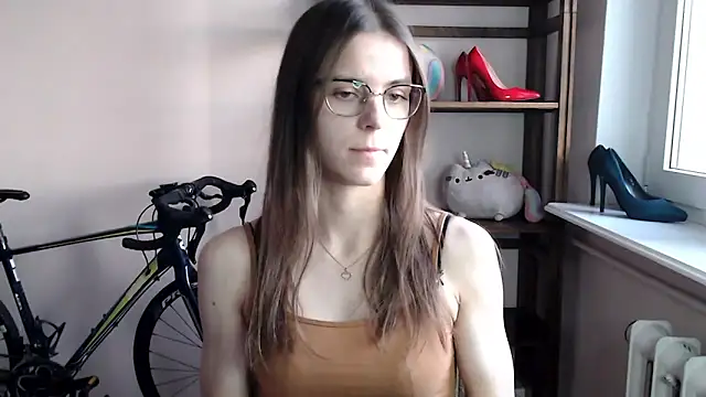 Snapshot of love_megi chatting on December 19, 2025, 2:24 pm love megi online show from December 19, 2025, 2:24 pm