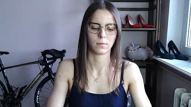 Snapshot of love_megi chatting on January 12, 2026, 2:44 pm love megi online show from January 12, 2026, 2:44 pm