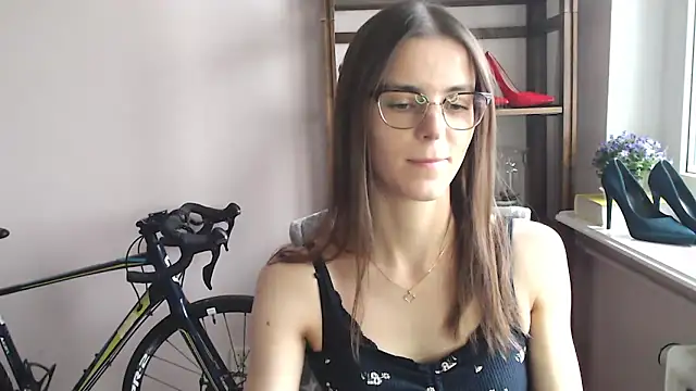 Snapshot of love_megi chatting on February 5, 2026, 2:33 pm love megi online show from February 5, 2026, 2:33 pm