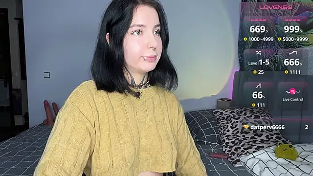 Snapshot of yourvodka chatting on November 24, 2025, 11:59 pm yourvodka online show from November 24, 2025, 11:59 pm