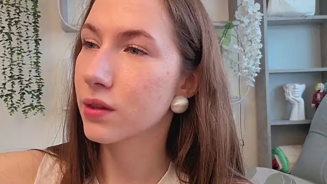 Kira mindnes online show from July 26, 2026, 6:21 am