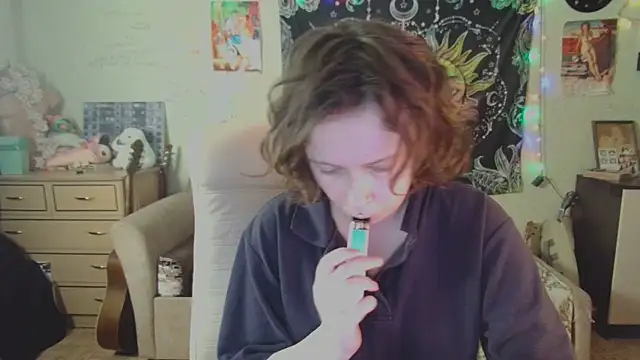 Snapshot of Lil_foxxx chatting on September 29, 2025, 1:49 pm Lil foxxx online show from September 29, 2025, 1:49 pm