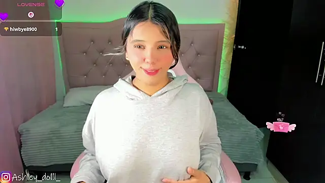 Ashley dolll online show from May 2, 2026, 9:09 pm