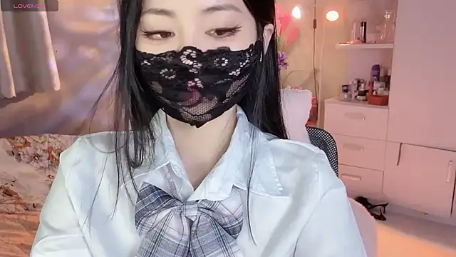 Snapshot of MI_KA22 chatting on March 14, 2025, 8:10 am MI KA22 online show from March 14, 2025, 8:10 am