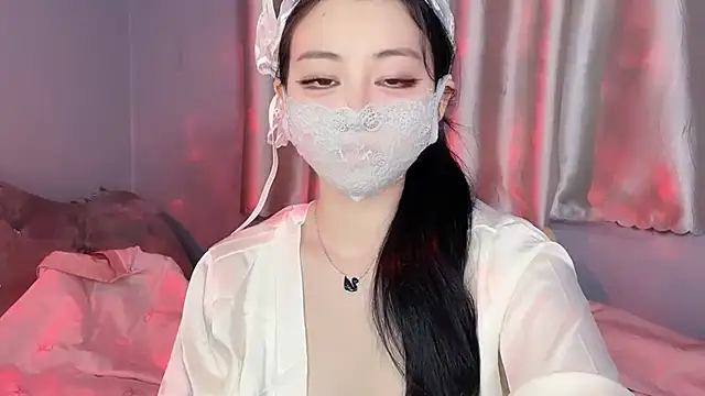 Snapshot of MI_KA22 chatting on October 15, 2025, 5:18 am MI KA22 online show from October 15, 2025, 5:18 am