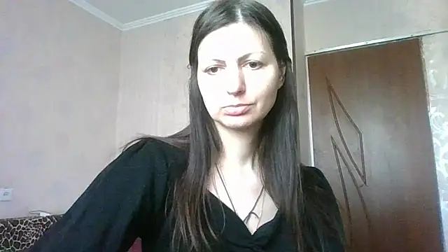 Snapshot of AliseWats chatting on March 11, 2025, 9:24 am AliseWats online show from March 11, 2025, 9:24 am