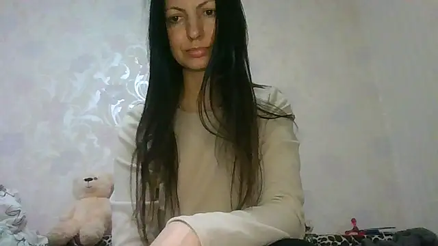 AliseWats online show from May 5, 2026, 8:50 pm