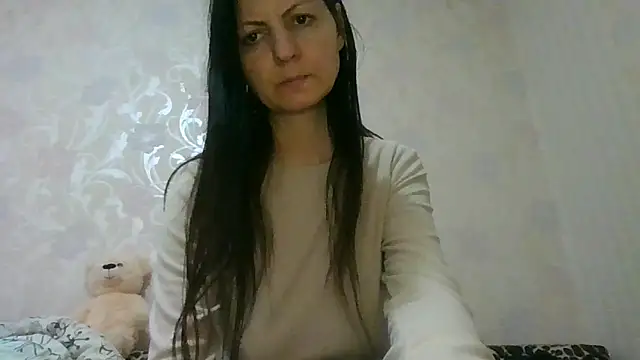AliseWats online show from May 6, 2026, 9:20 pm