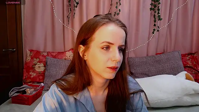 KapiLady  online show from March 7, 2025, 9:18 am