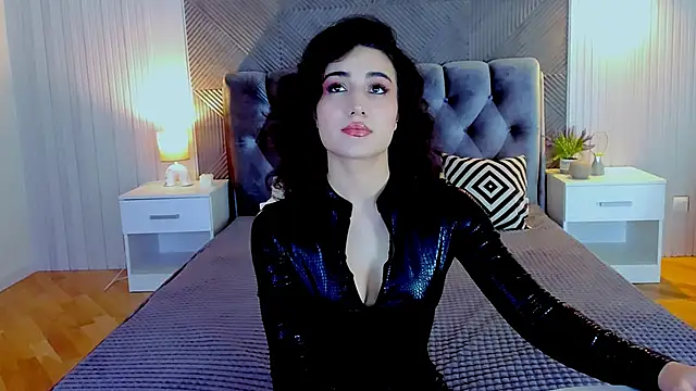 Maya Rogerss online show from December 5, 2025, 2:25 pm