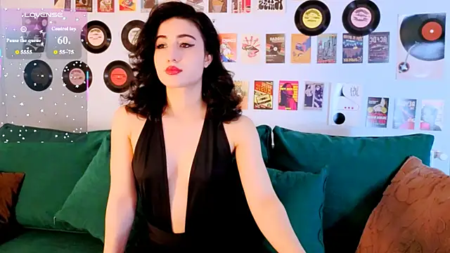 Maya Rogerss online show from April 27, 2026, 2:48 pm
