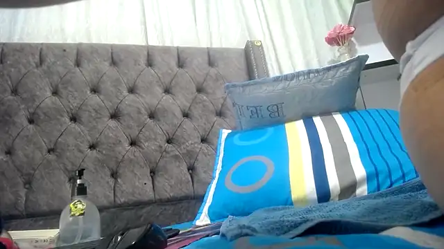 Snapshot of ANA-BULLOCK- chatting on September 30, 2025, 12:21 pm ANA-BULLOCK- online show from September 30, 2025, 12:21 pm