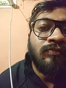 Snapshot of mpaale11 chatting on December 19, 2025, 2:35 pm mpaale11 online show from December 19, 2025, 2:35 pm