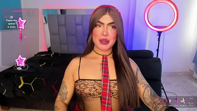 Sophie whitexxx online show from July 26, 2026, 7:32 pm
