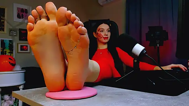 Snapshot of OlgaPetrova chatting on October 31, 2025, 12:39 pm OlgaPetrova online show from October 31, 2025, 12:39 pm