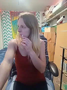 AlicePayne online show from December 17, 2025, 2:06 am