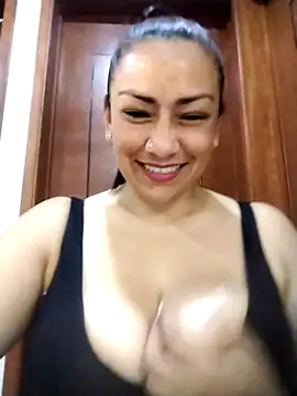 Snapshot of Carlasm- chatting on October 20, 2025, 9:59 pm Carlasm- online show from October 20, 2025, 9:59 pm