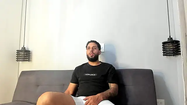 Snapshot of ASHLEY_AND_ASH chatting on September 12, 2025, 8:42 pm ASHLEY AND ASH online show from September 12, 2025, 8:42 pm