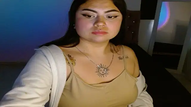 Snapshot of ISABELLA1609 chatting on March 19, 2025, 8:54 pm ISABELLA1609 online show from March 19, 2025, 8:54 pm