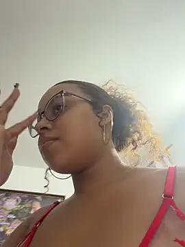 Snapshot of AlesiaCooper chatting on May 26, 2026, 2:51 am AlesiaCooper online show from May 26, 2026, 2:51 am