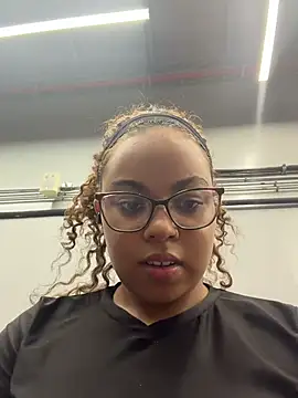 Snapshot of AlesiaCooper chatting on July 18, 2026, 4:27 am AlesiaCooper online show from July 18, 2026, 4:27 am