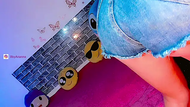 Snapshot of Ariana_doll01 chatting on January 13, 2026, 10:53 am Ariana doll01 online show from January 13, 2026, 10:53 am