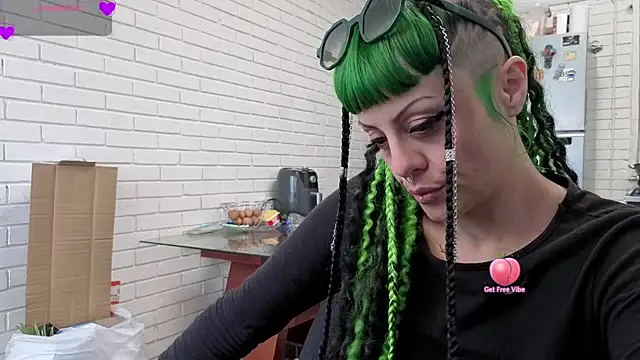 freyaa sorcerees online show from September 8, 2025, 7:35 pm