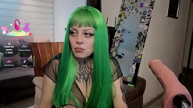 freyaa sorcerees online show from March 5, 2026, 6:53 am