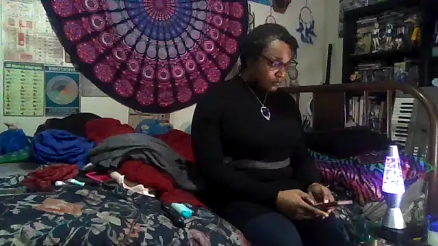 GardeniaFields online show from December 5, 2025, 3:15 am