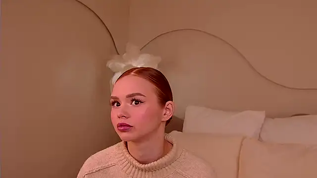 MiraBliss online show from November 9, 2025, 5:22 pm