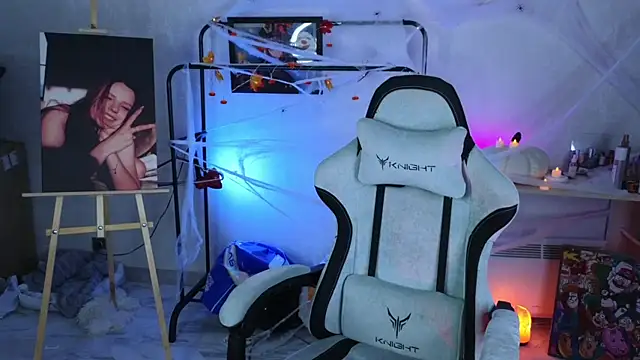 Snapshot of monicaerotic chatting on October 30, 2025, 6:41 pm monicaerotic online show from October 30, 2025, 6:41 pm