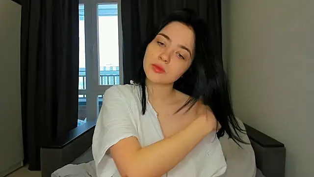 Minx Night CityXq online show from December 17, 2025, 7:14 am