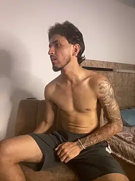 Snapshot of Zayn_kane chatting on May 8, 2026, 1:22 am Zayn kane online show from May 8, 2026, 1:22 am