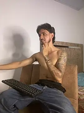 Snapshot of Zayn_kane chatting on June 2, 2026, 1:18 am Zayn kane online show from June 2, 2026, 1:18 am