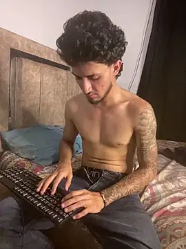 Snapshot of Zayn_kane chatting on June 6, 2026, 4:17 am Zayn kane online show from June 6, 2026, 4:17 am