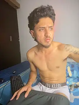 Snapshot of Zayn_kane chatting on July 2, 2026, 7:09 pm Zayn kane online show from July 2, 2026, 7:09 pm