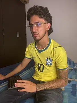 Snapshot of Zayn_kane chatting on July 9, 2026, 7:18 pm Zayn kane online show from July 9, 2026, 7:18 pm