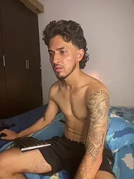 Snapshot of Zayn_kane chatting on July 11, 2026, 7:49 pm Zayn kane online show from July 11, 2026, 7:49 pm