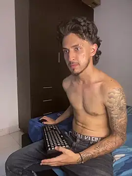 Snapshot of Zayn_kane chatting on July 30, 2026, 12:42 am Zayn kane online show from July 30, 2026, 12:42 am