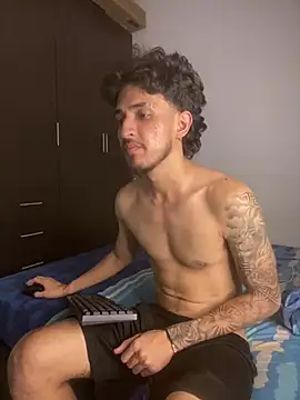Snapshot of Zayn_kane chatting on August 2, 2026, 1:37 am Zayn kane online show from August 2, 2026, 1:37 am