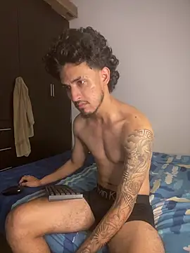Snapshot of Zayn_kane chatting on August 2, 2026, 3:21 pm Zayn kane online show from August 2, 2026, 3:21 pm