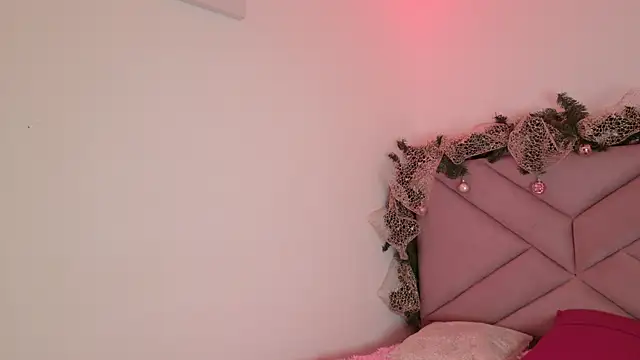 eva sin18 online show from December 17, 2025, 11:44 pm