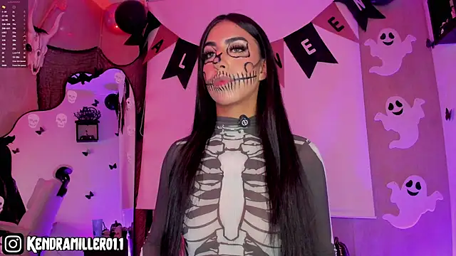 Snapshot of Kendramillerr_1 chatting on October 20, 2025, 3:07 am Kendramillerr 1 online show from October 20, 2025, 3:07 am
