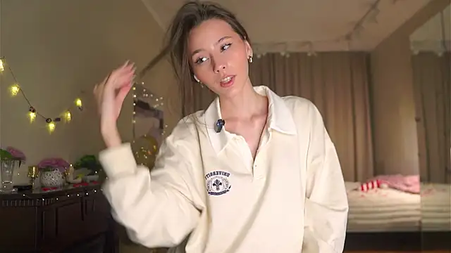 EditaBails online show from March 11, 2026, 7:42 pm